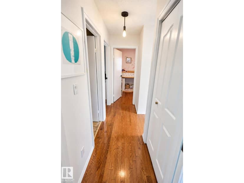 7019 189 ST NW — photo 14 of 36