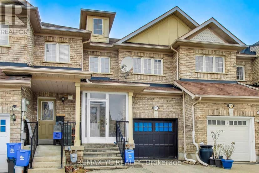151 Amulet Crescent, Richmond Hill, photo 2