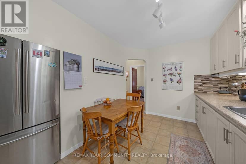 223 Richmond Street — photo 14 of 33