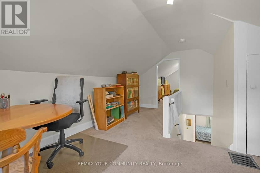 223 Richmond Street — photo 22 of 33