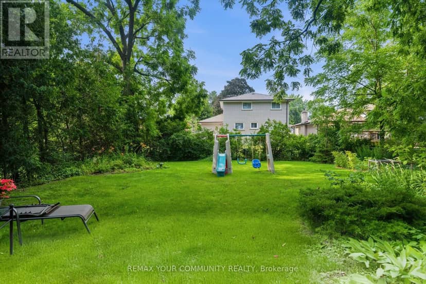 223 Richmond Street — photo 32 of 33