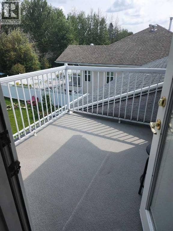 302 8 Avenue — photo 18 of 40