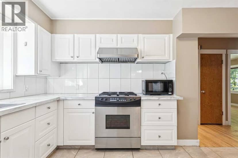5428 Centre A Street NE — photo 13 of 40