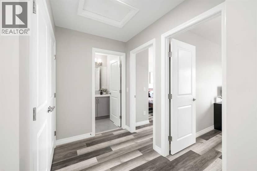 374 Magnolia Square SE — photo 14 of 34