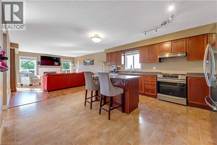 320 BRANDENBURG Place — photo 12 of 40
