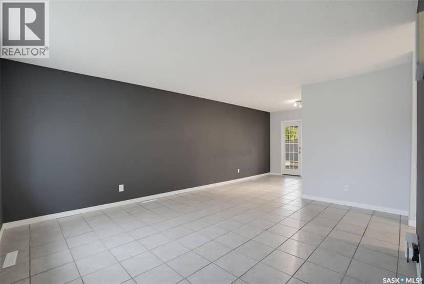 706 S Avenue N, Saskatoon, photo 4