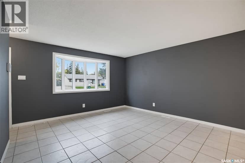 706 S Avenue N, Saskatoon, photo 6