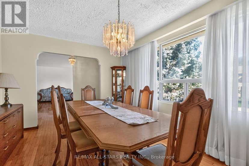 12 Adanac Drive, Toronto, photo 8