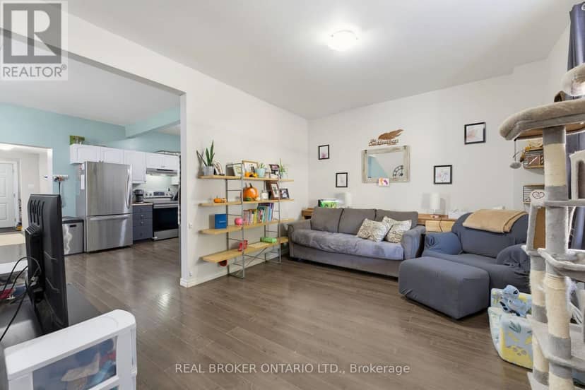 256 Dundas Street — photo 10 of 34