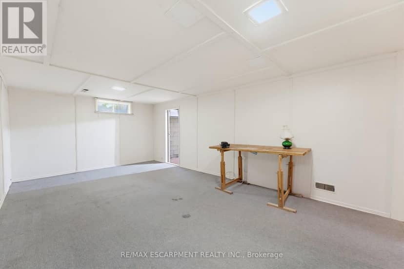 34 Fielding Crescent — photo 28 of 36
