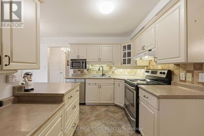 3519 Heritage Lane — photo 12 of 40