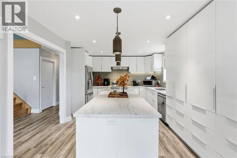231 PARKSIDE Drive — photo 9 of 40