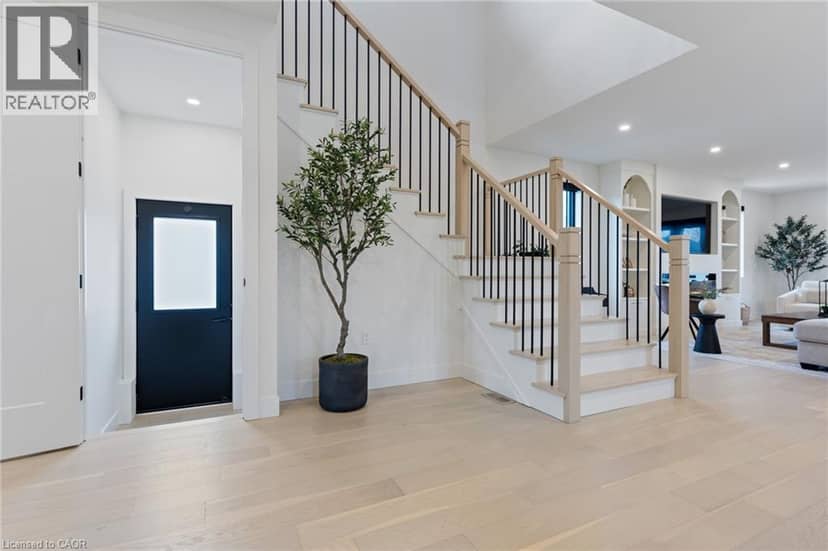 12 MACNEIL Court — photo 7 of 40