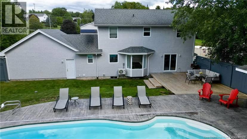 91 Queensbury Drive — photo 38 of 40