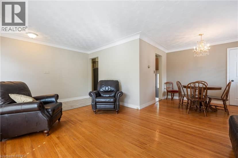 25 WAYNE Drive — photo 12 of 37