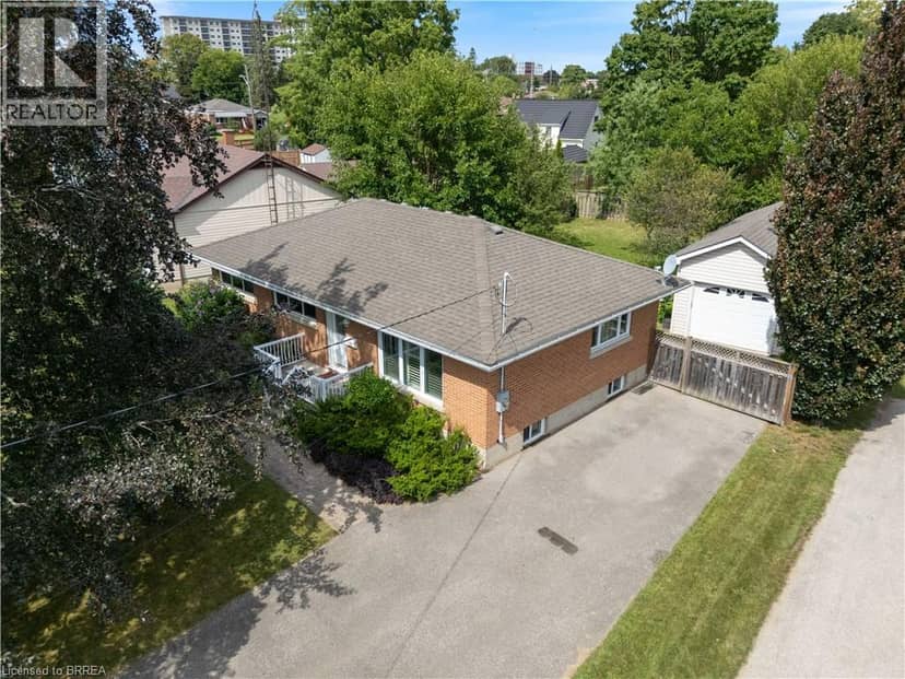 25 WAYNE Drive, Brantford, photo 7
