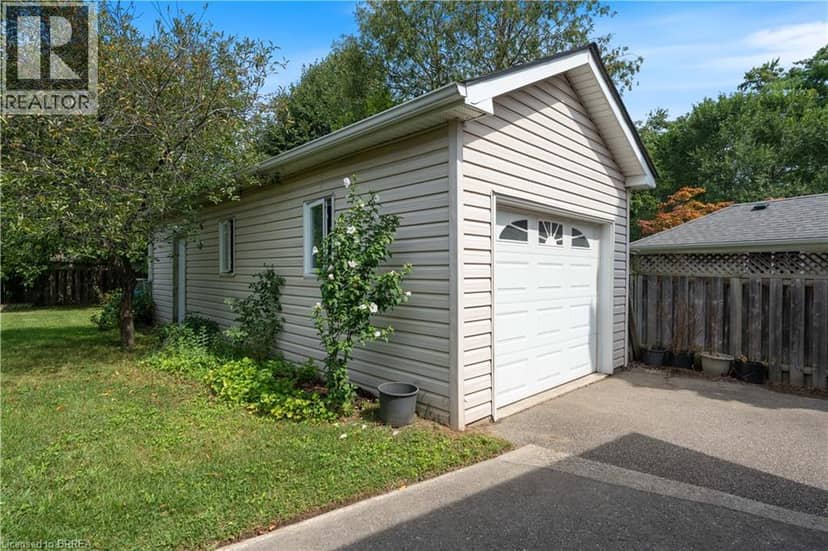 25 WAYNE Drive — photo 32 of 37