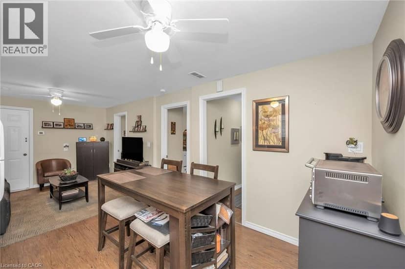 122 KING Street — photo 16 of 40