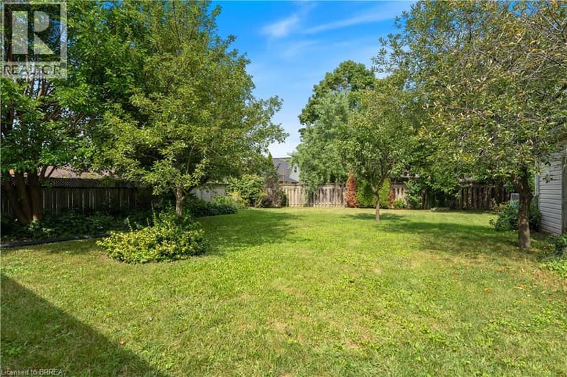 25 WAYNE Drive — photo 33 of 37