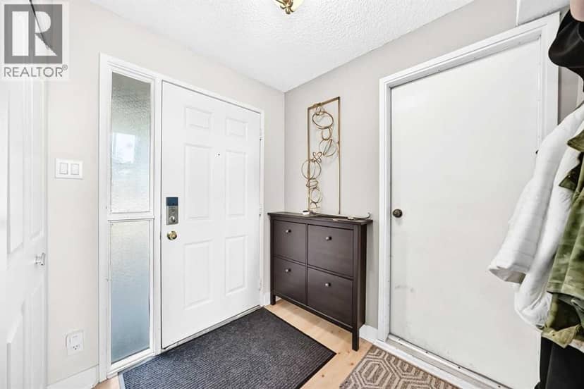 6, 64 woodacres Crescent SW, Calgary, photo 6