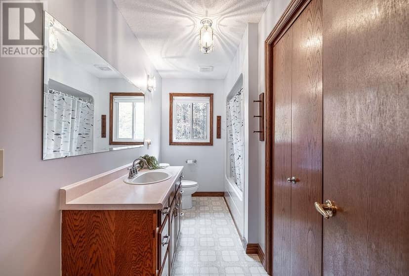 123 Palomino DR — photo 19 of 40