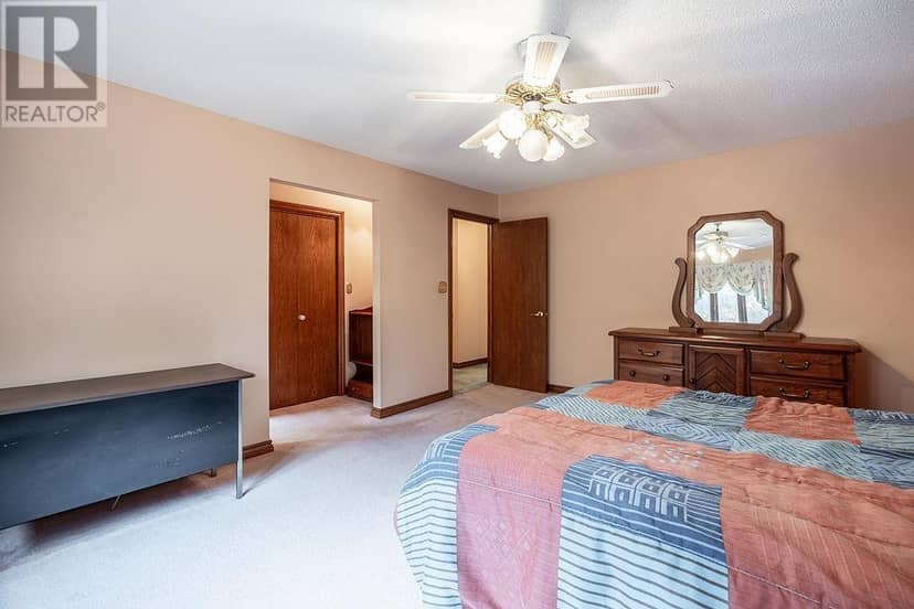 123 Palomino DR — photo 21 of 40