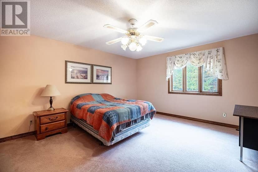 123 Palomino DR — photo 20 of 40