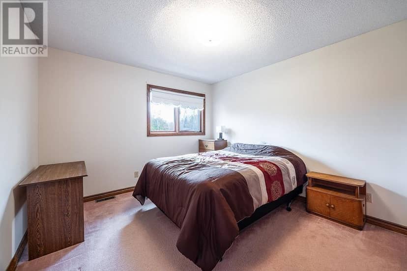 123 Palomino DR — photo 23 of 40