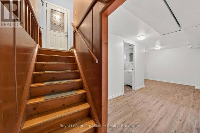 51 Craig Street — photo 19 of 40