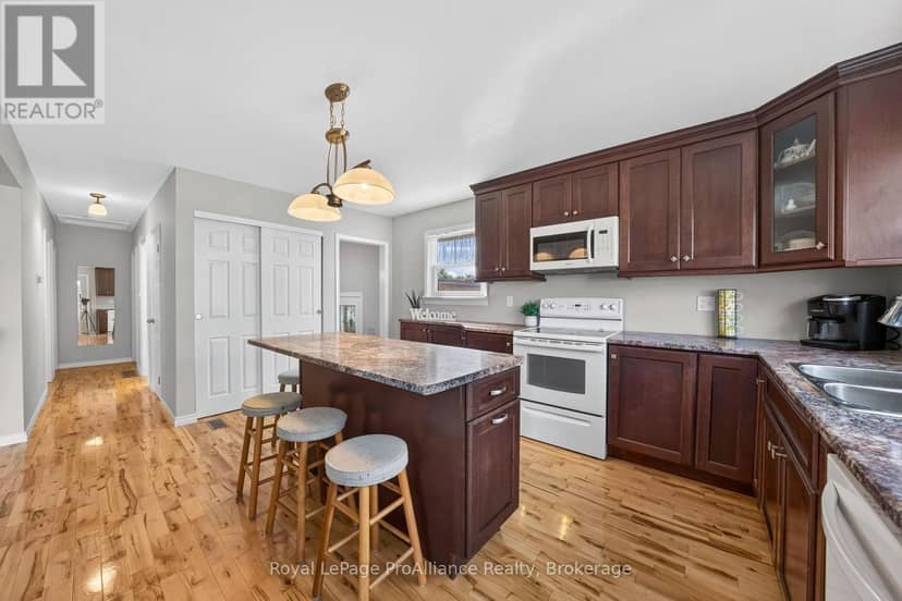 51 Craig Street — photo 6 of 40