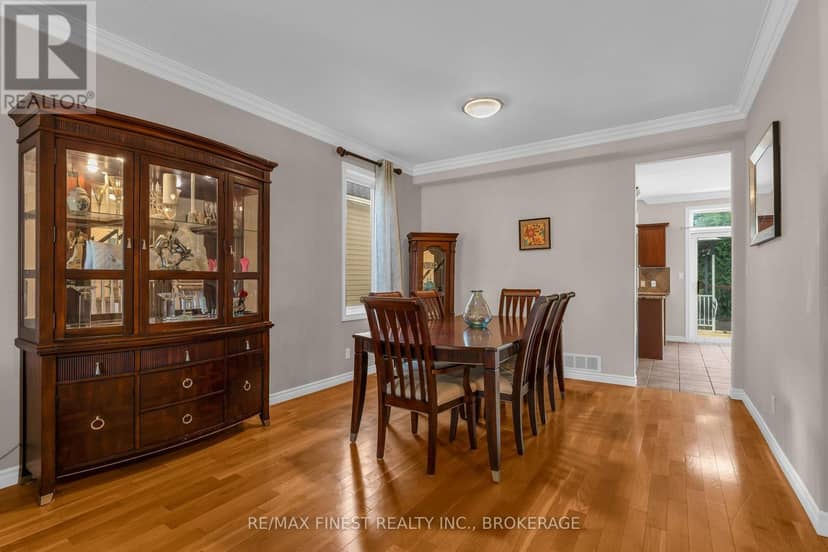 1208 Greenwood Park Drive — photo 11 of 40
