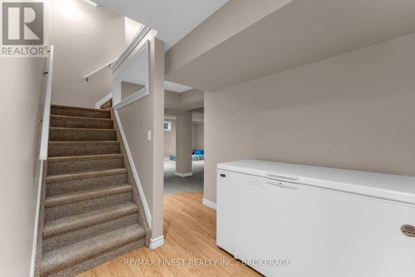 1208 Greenwood Park Drive — photo 36 of 40