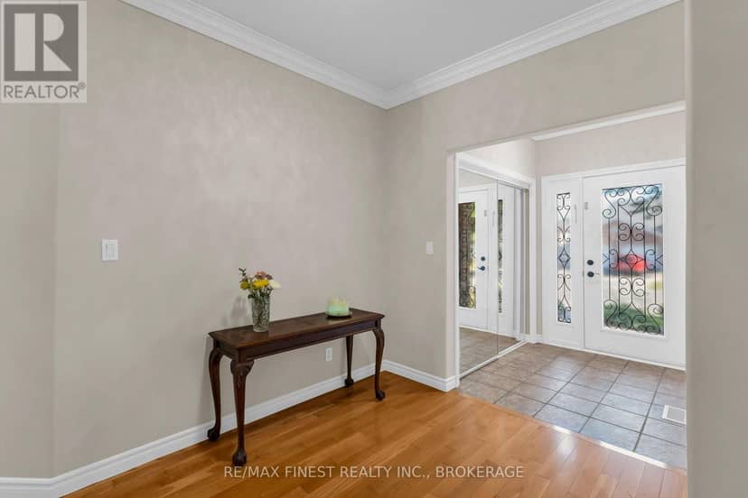 1208 Greenwood Park Drive, Kingston, photo 6