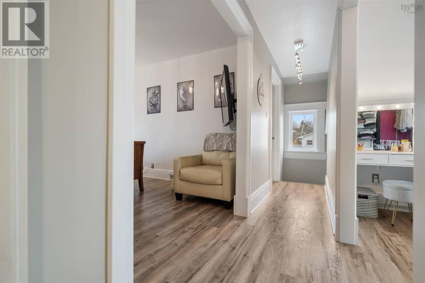 236 Abercrombie Road — photo 33 of 40
