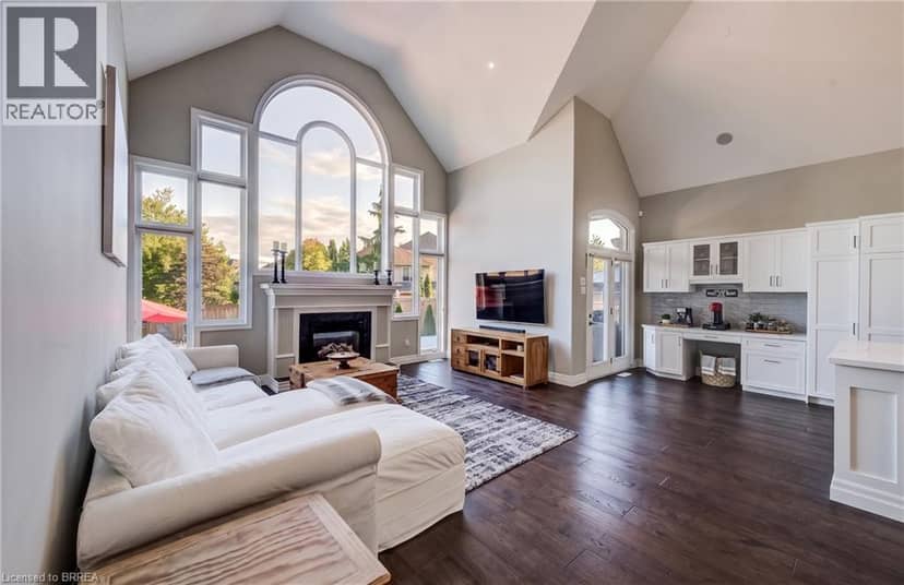 4 LAWREN S HARRIS Drive — photo 11 of 40
