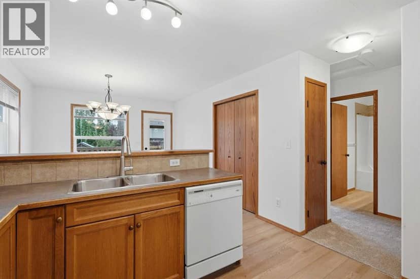 120 Kentwood Drive — photo 11 of 30