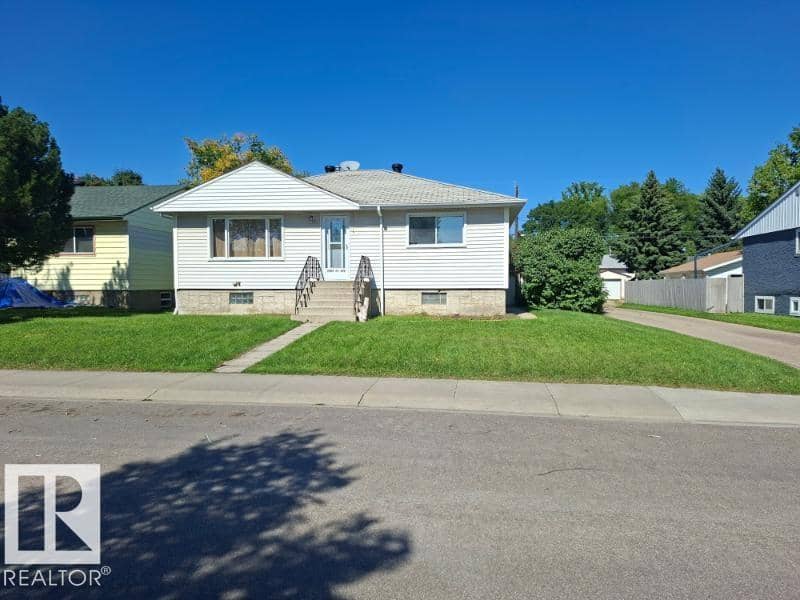 9504 63 AV NW NW, Edmonton, photo 2