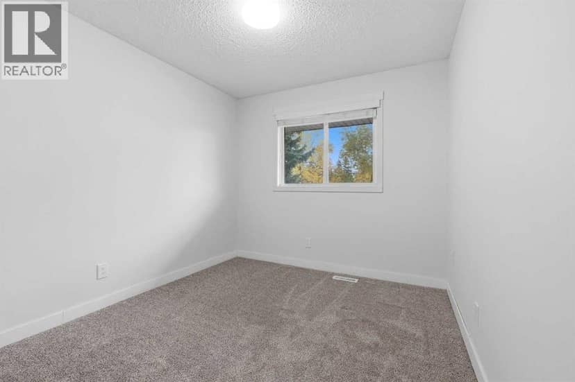 5012 38A Avenue — photo 15 of 40