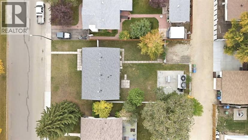 5012 38A Avenue — photo 35 of 40