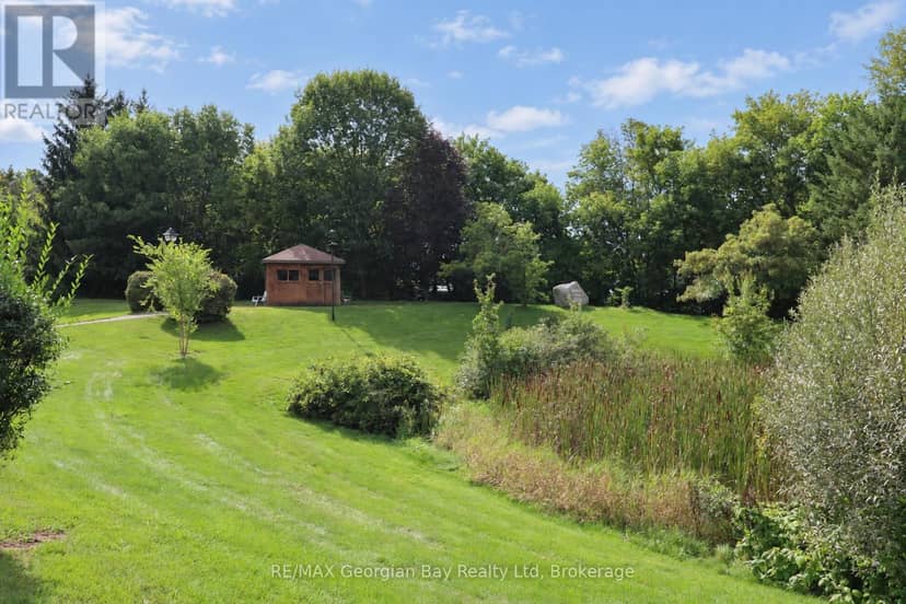 56 - 696 King Street — photo 28 of 36