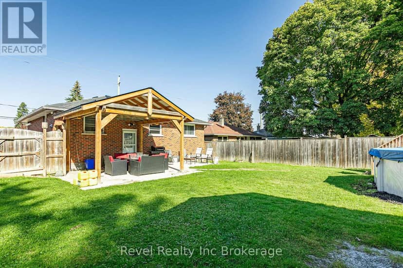 824 Devonshire Avenue — photo 24 of 32