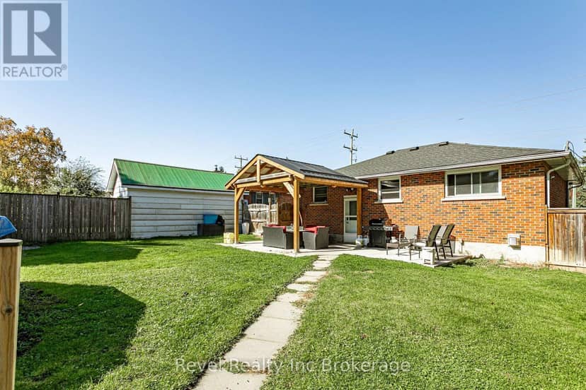 824 Devonshire Avenue — photo 25 of 32