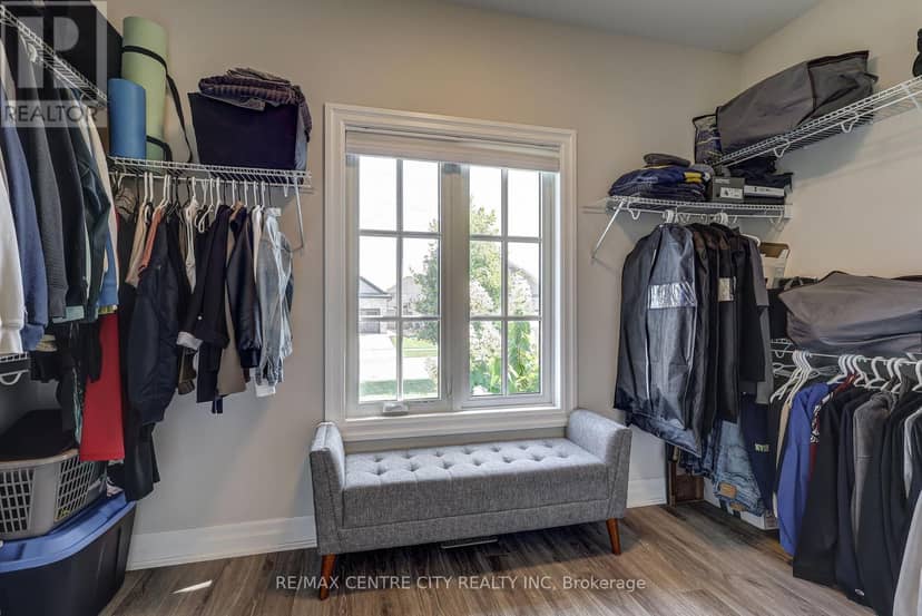 62 Talbot Grove Lane — photo 17 of 40