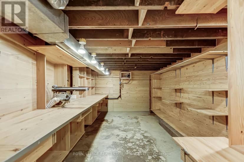 358 Sackville Street — photo 29 of 33