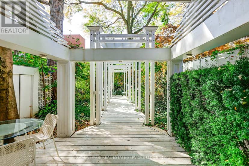 358 Sackville Street — photo 31 of 33