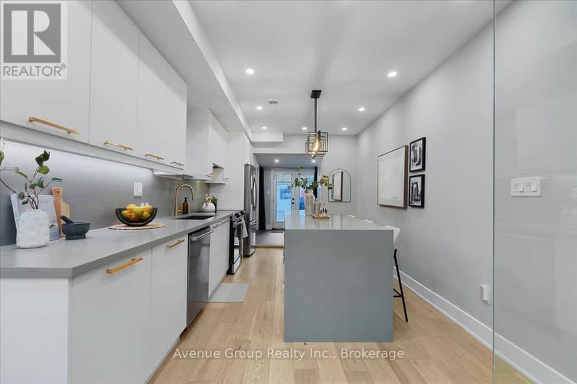 811 Dovercourt Road — photo 7 of 40