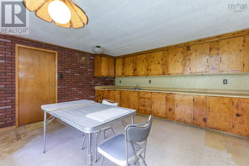 50 South Stewart Road — photo 37 of 40