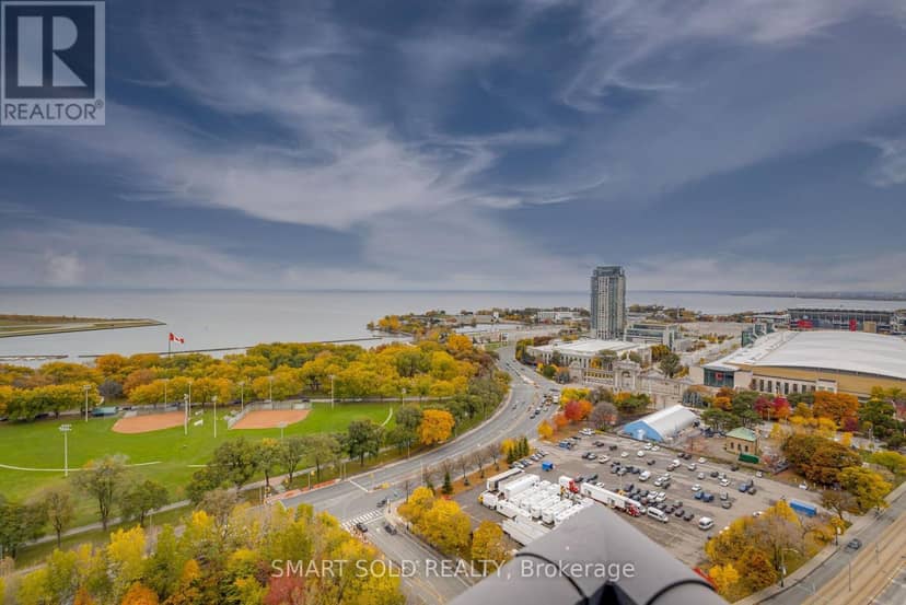 2603 - 231 Fort York Boulevard — photo 31 of 32