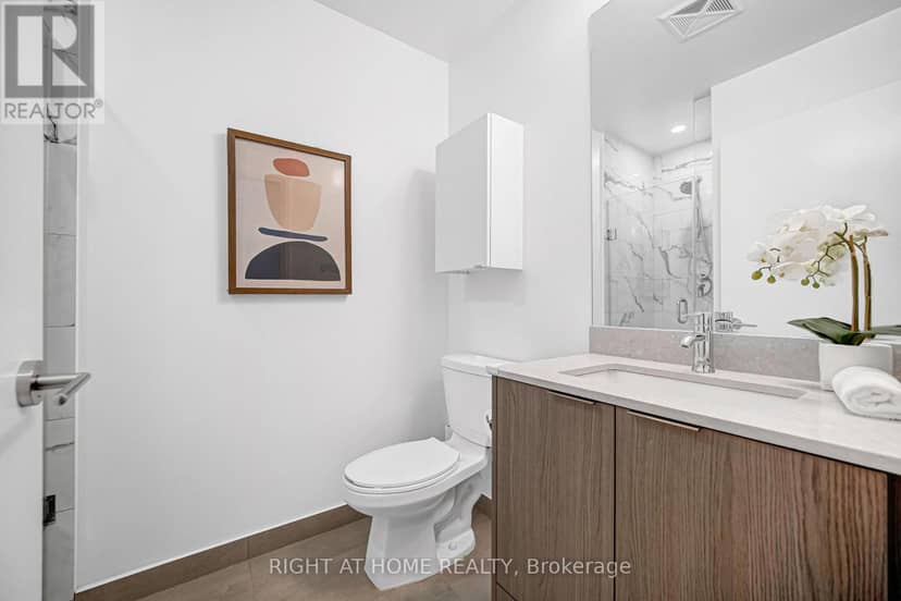 405 - 38 Forest Manor Road — photo 29 of 40