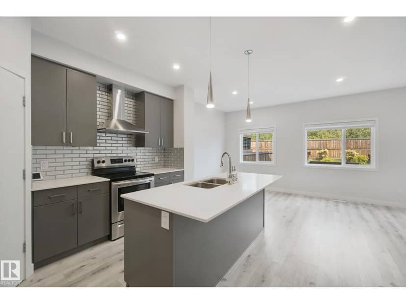 72 Royal St — photo 11 of 40